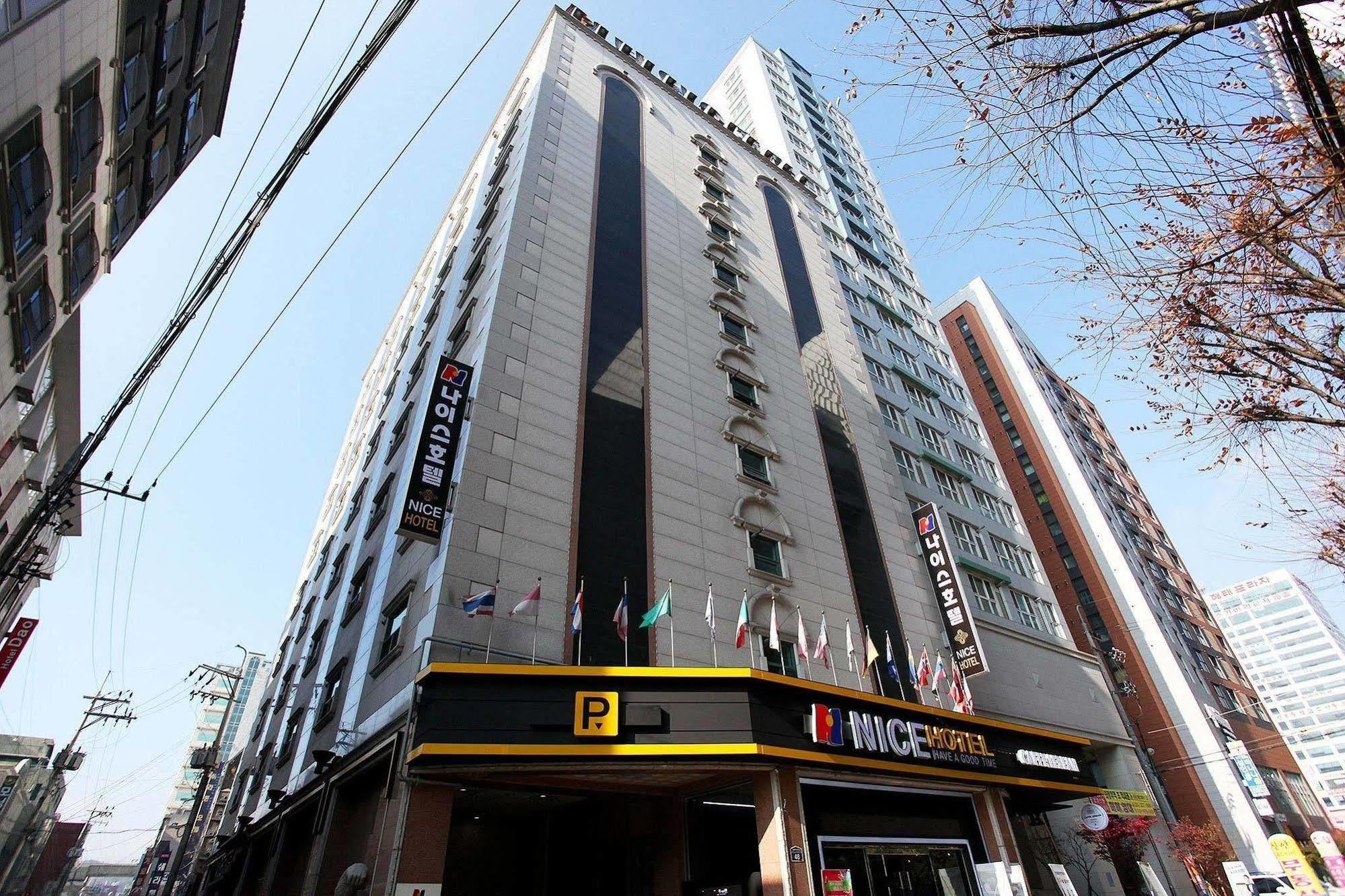 Nice Hotel Uijeongbu Exterior foto